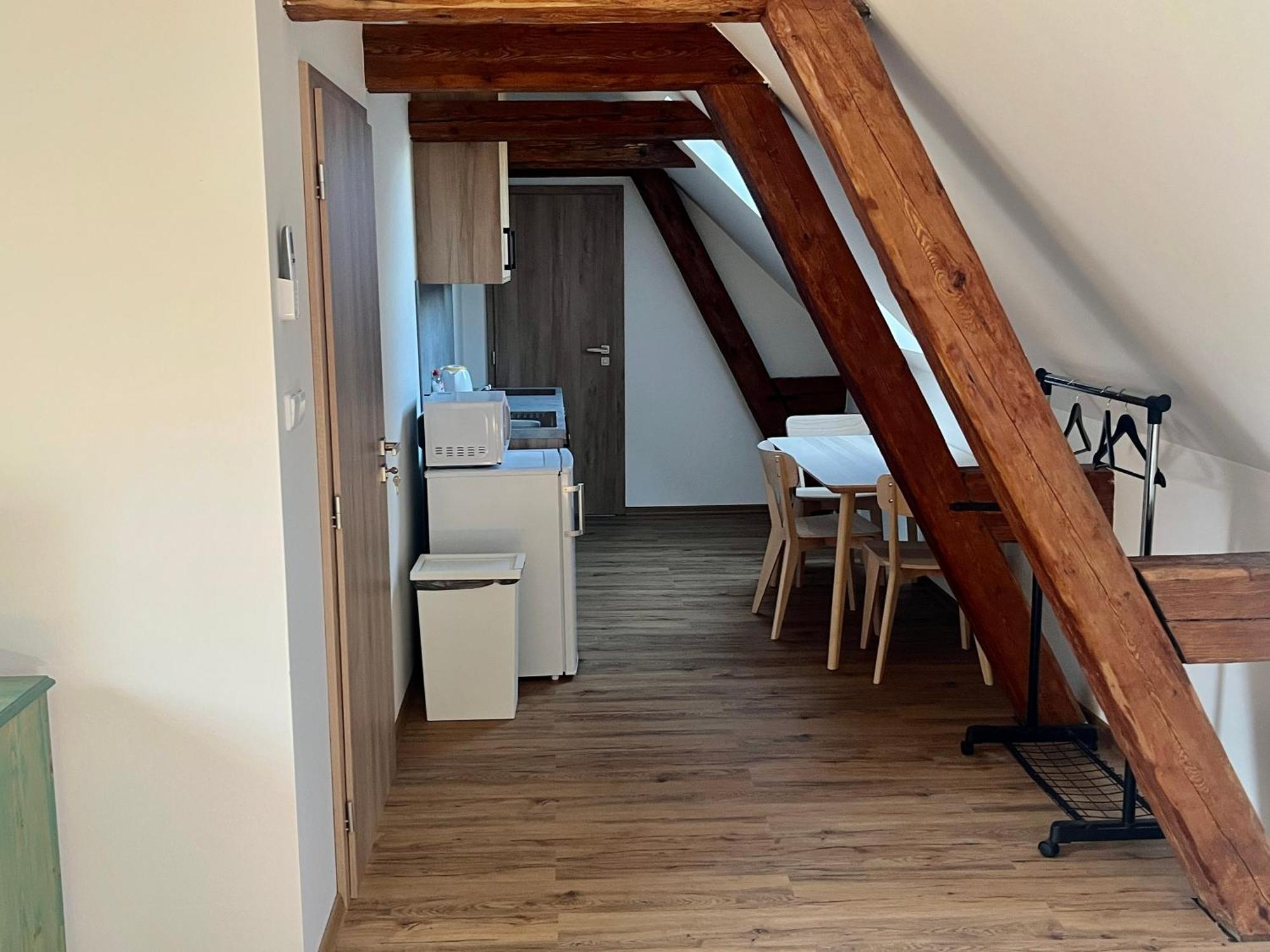 Hostomice Apartmany Statek Bezdedice מראה חיצוני תמונה